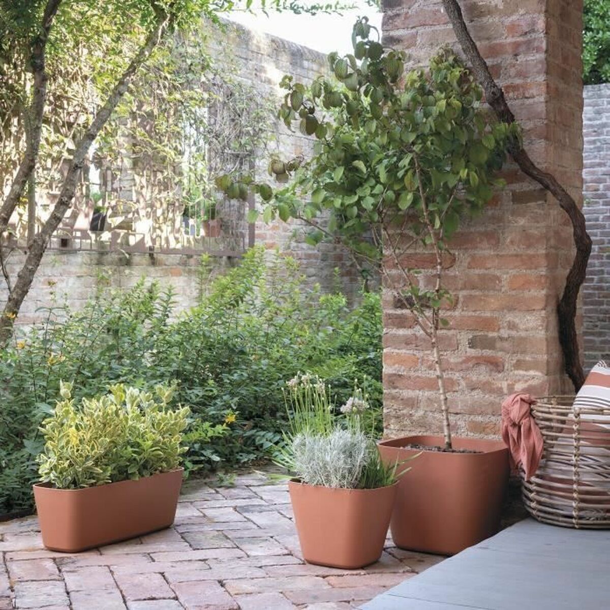 V3H62374F79795EBE333593A4EA8B4C78A7R5780041P3