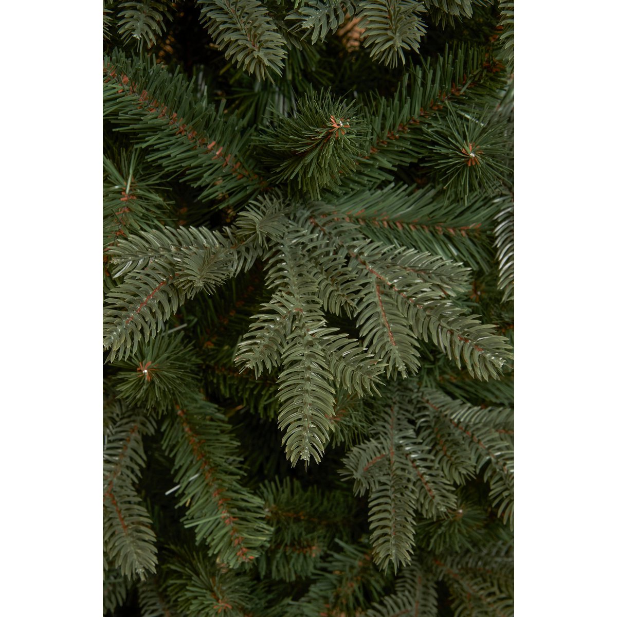 Sherwood Schmaler künstlicher Weihnachtsbaum – H260 x Ø109 cm – Grün