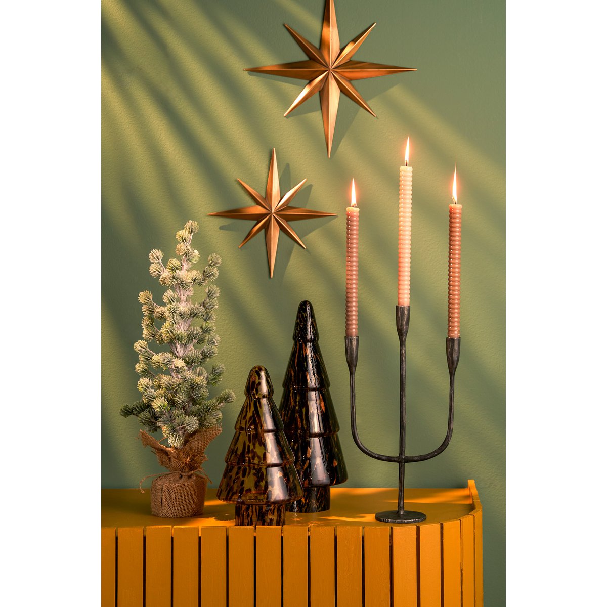 Künstlicher Weihnachtsbaum in Jute - H55 x Ø25 cm - grün gefrostet