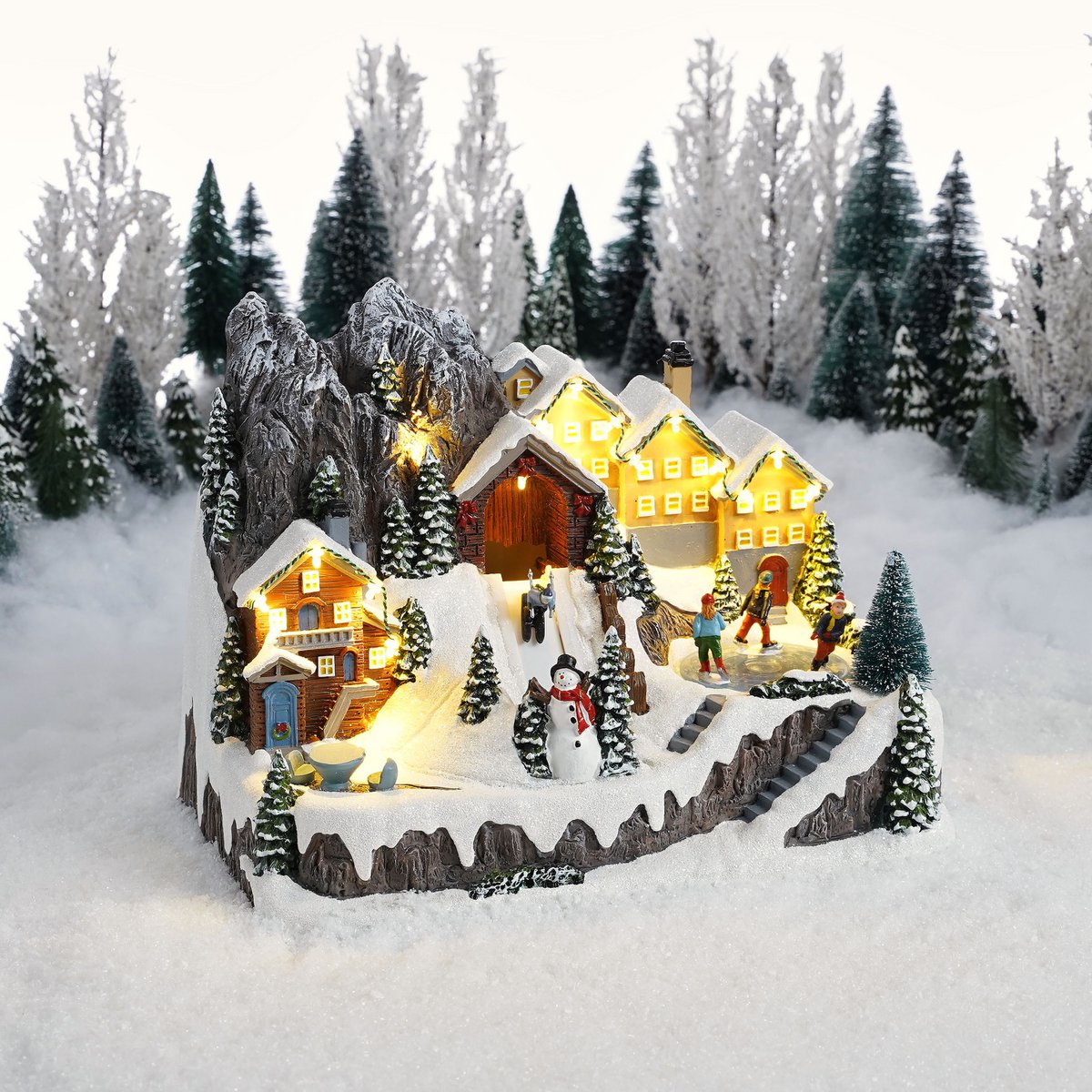 LuVille Weihnachtsdorf Miniatur-Winterszene – L33 x B22 x H24 cm